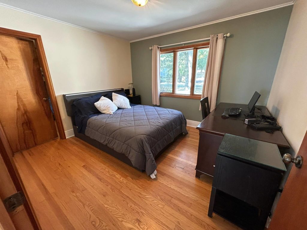 Queen Bedroom