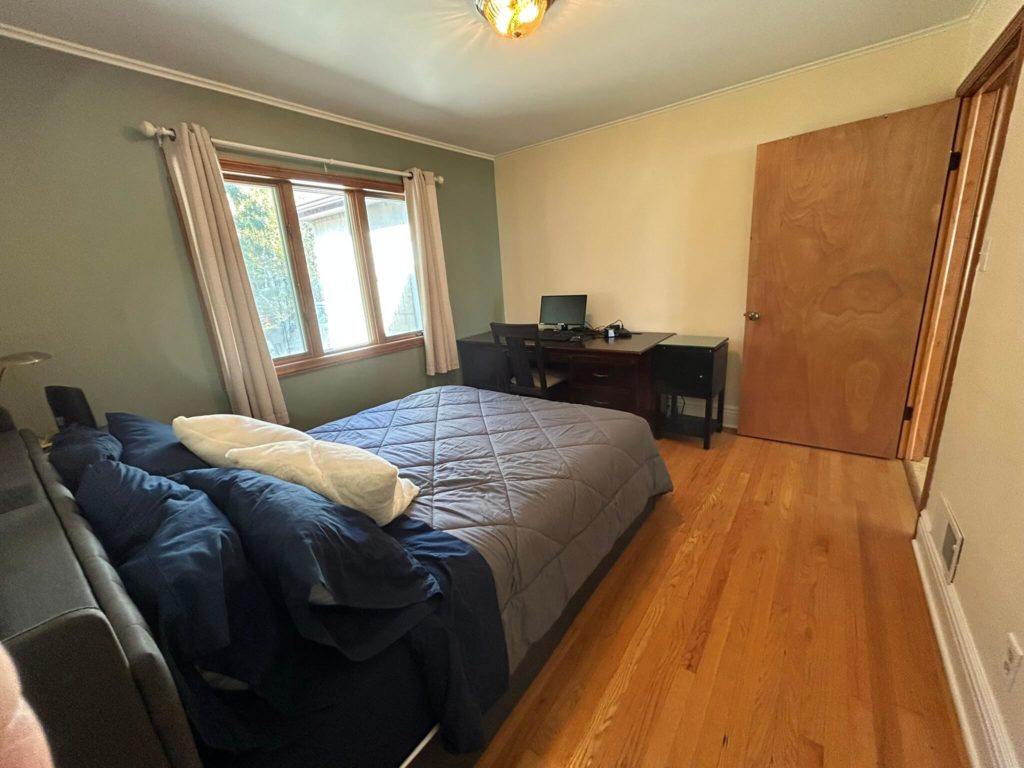 Queen Bedroom
